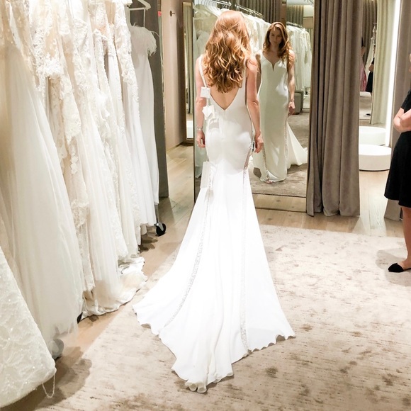 Beautiful dress in perfect condition - Picture 5 of 7